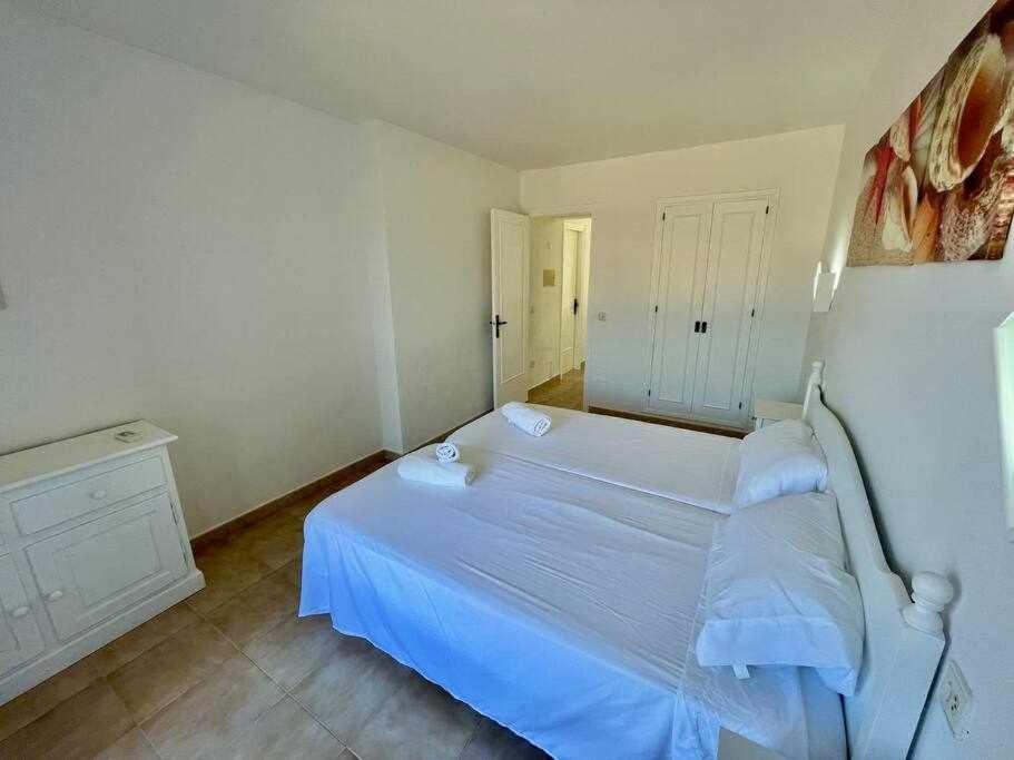 Pura Vida Apartamento Con Piscina Cala'N Blanes  Ngoại thất bức ảnh